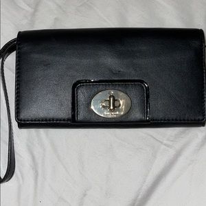 Kate spade wristlet wallet